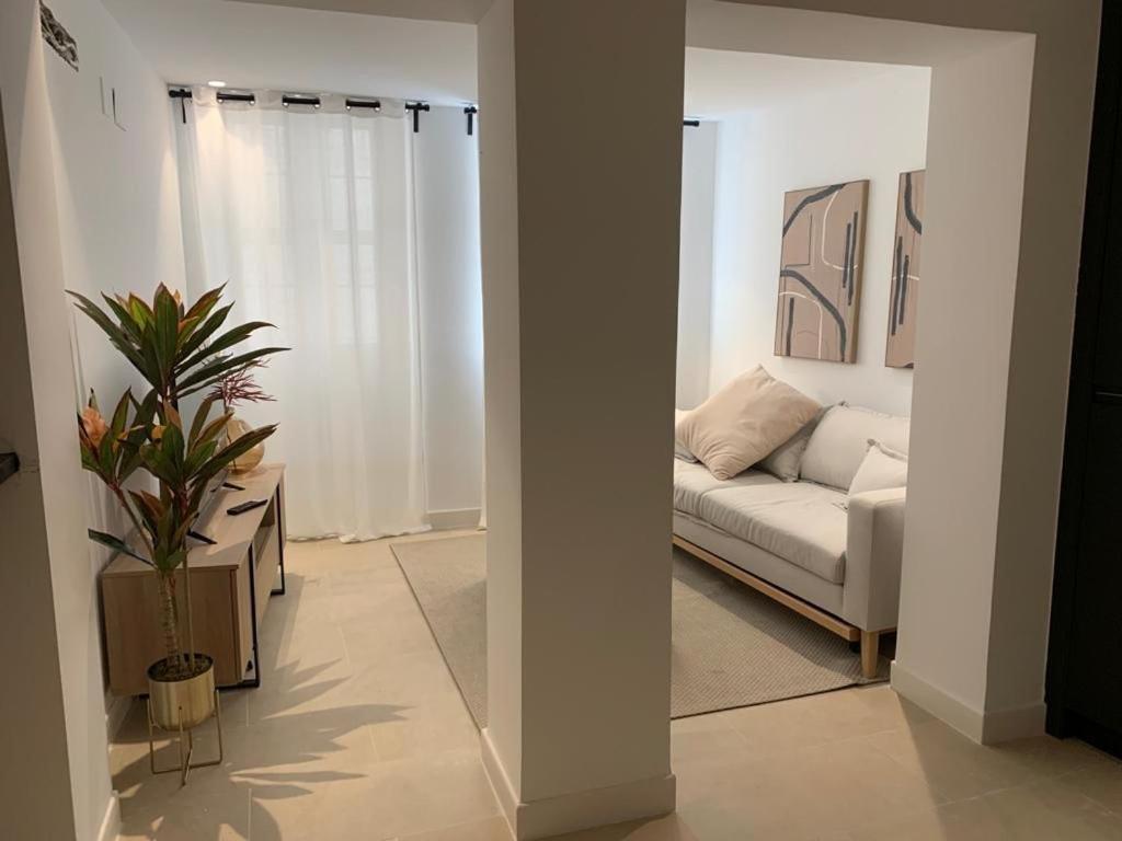 Helearon Suite Малага Экстерьер фото
